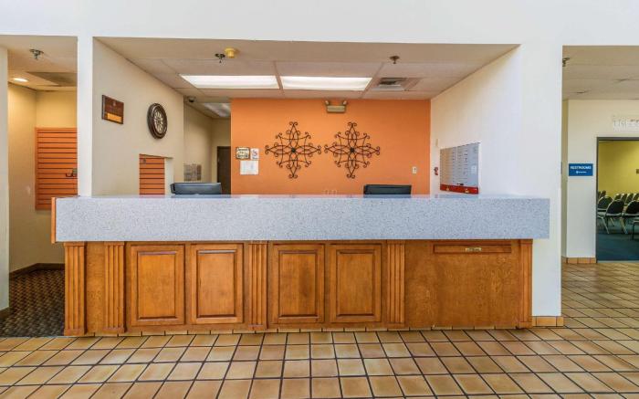 Clarion Hotel Jackson Northwest