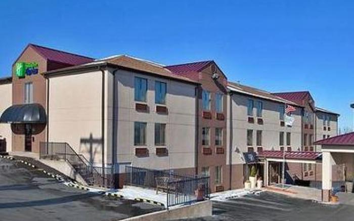 Holiday Inn Express Osage Beach - Lake of the Ozarks By IHG