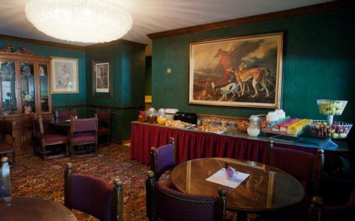 East Norwich Inn