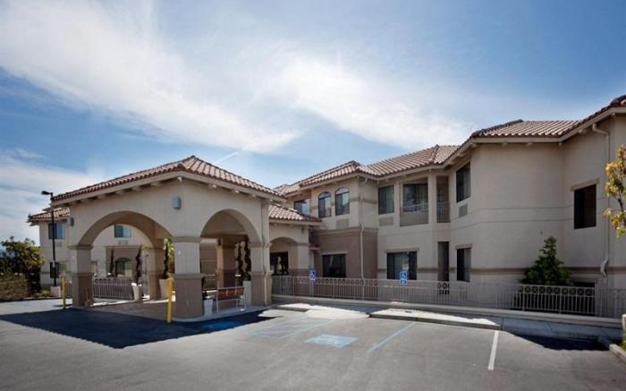 Holiday Inn Express Hotel & Suites Marina By IHG