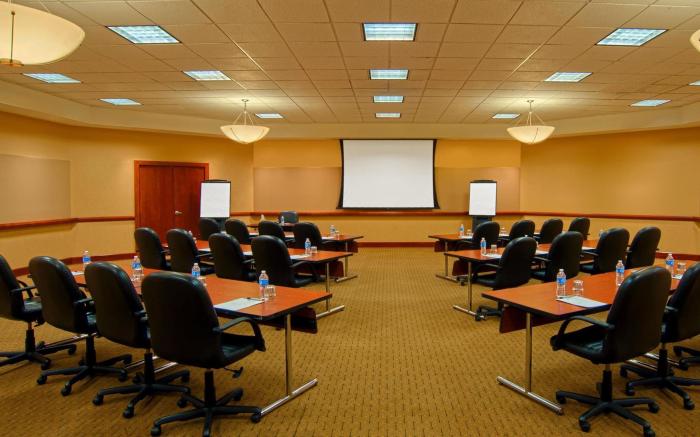 Sheraton Westport Plaza Hotel St. Louis