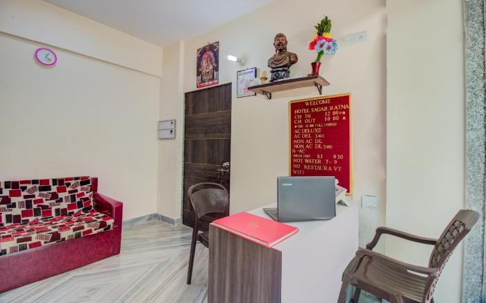 OYO 62479 Hotel Sagar Ratna