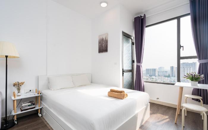 Infinity Pool Signature - Near Bui Vien street