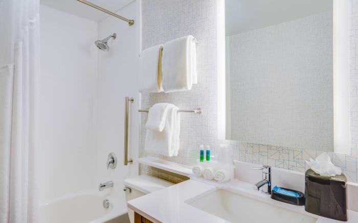 Holiday Inn Express & Suites Ft. Washington - Philadelphia By IHG