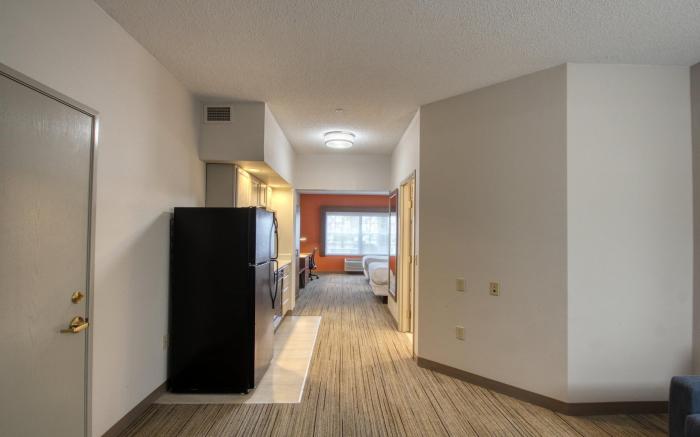 Holiday Inn Express Hotel & Suites Oshkosh - State Route 41 By IHG