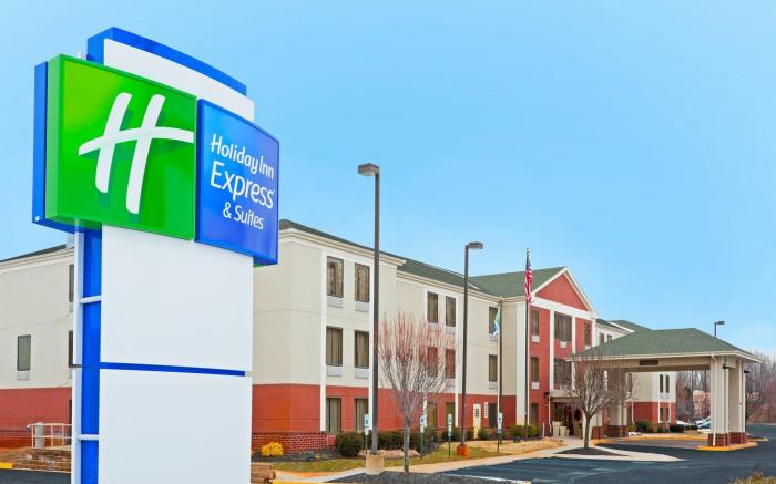 Holiday Inn Express Carneys Point New Jersey Turnpike Exit 1 By IHG