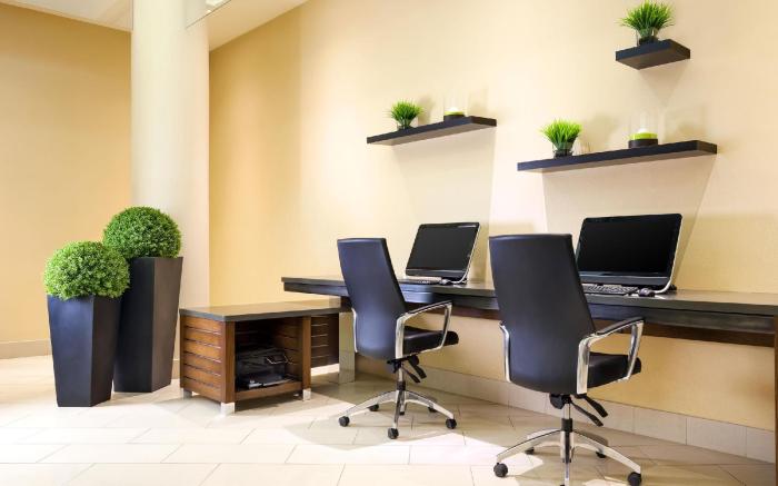 Four Points by Sheraton Hotel & Suites London