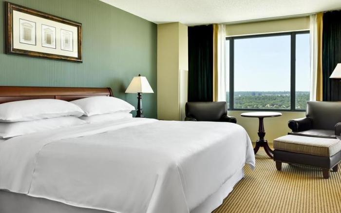 Sheraton Overland Park Hotel at the Convention Center