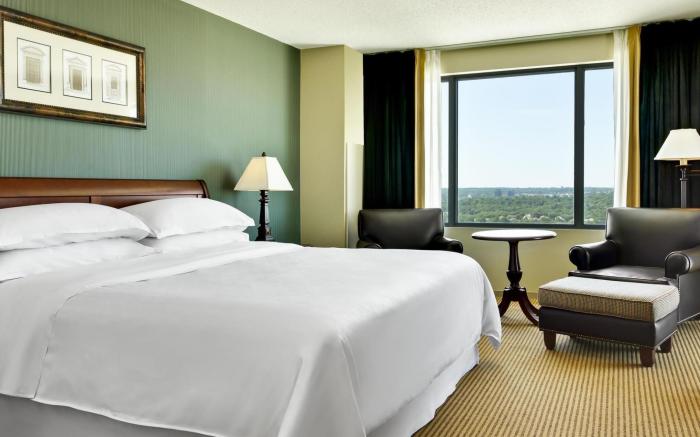 Sheraton Overland Park Hotel at the Convention Center