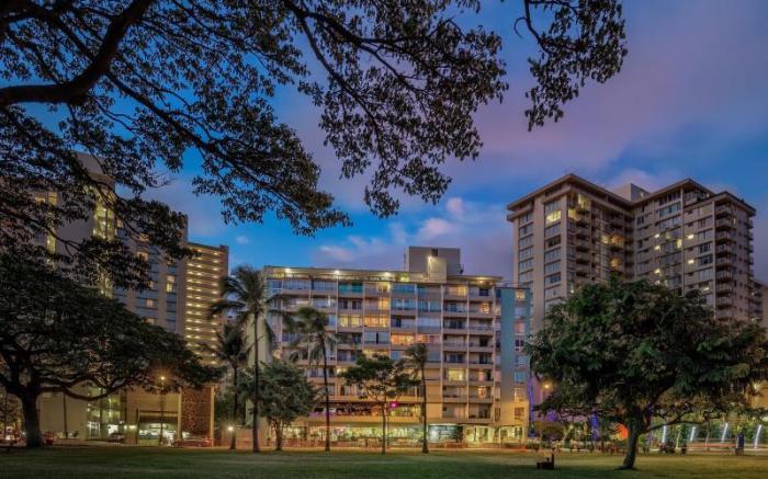 Castle at Waikīkī Grand