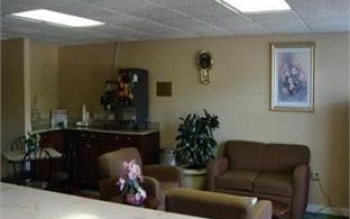 Royal Inn - Anniston