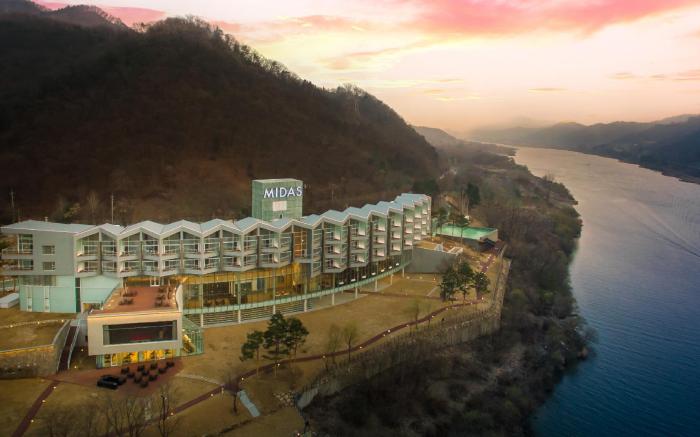Midas Hotel and Resort
