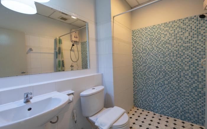 Sathorn Terrace Apartment