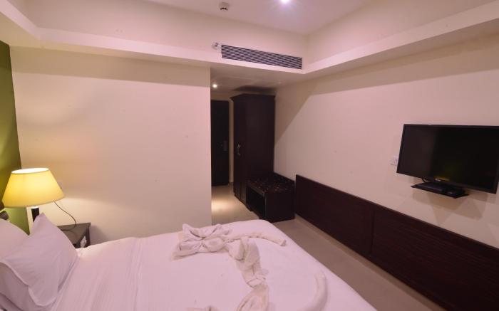 Seasons Hotel & Spa