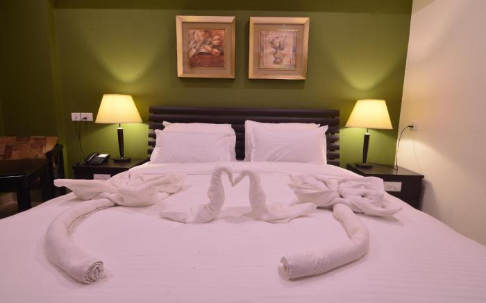 Seasons Hotel & Spa