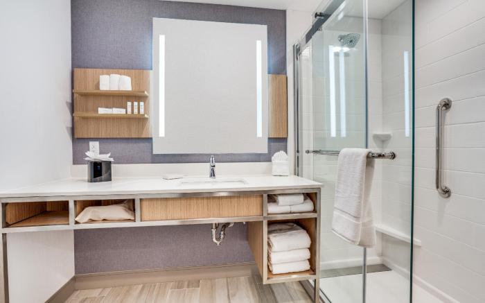 Hilton Garden Inn Dallas Central Expy North Park Area