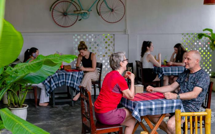 5 Coconut Homestay