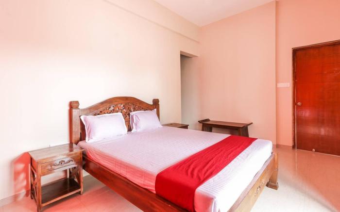 StayVista's Greenwoods Villa 8 - City-Center Villa with Private Pool, Terrace, Lift & Ping-Pong Tabl