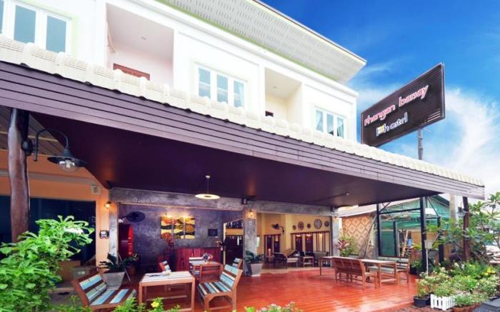 Phangan Barsay Hostel