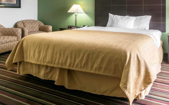 Quality Inn & Suites Horse Cave - Cave City