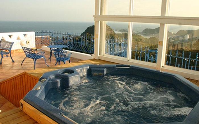 Arabian Art Hotel & Gallery