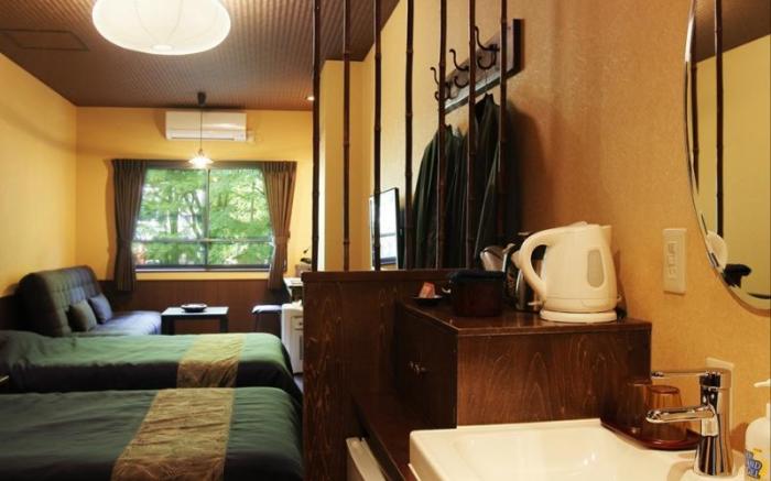 Kutsurogijuku Shintaki