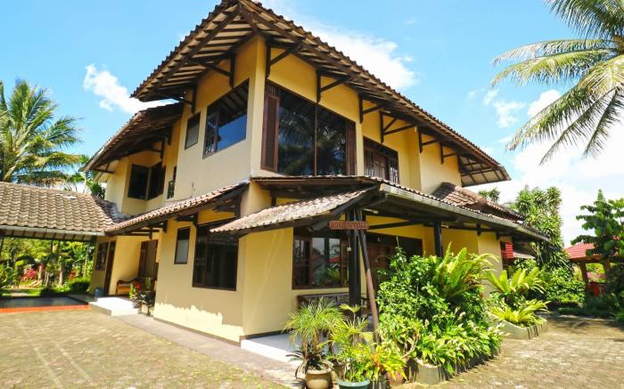 Aquarius Orange Hotel & Villa