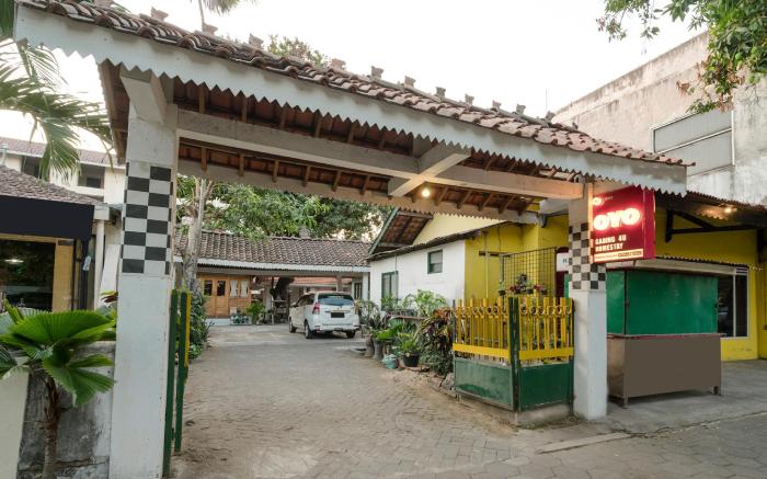 OYO 1592 Gading 4u Homestay