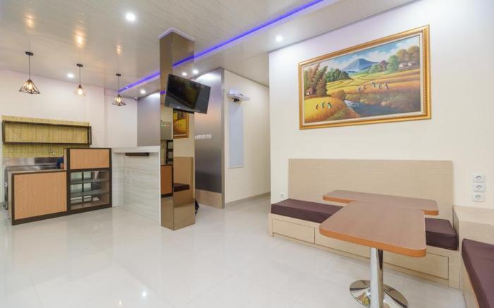RedDoorz Plus near RS RK Charitas 2 Palembang