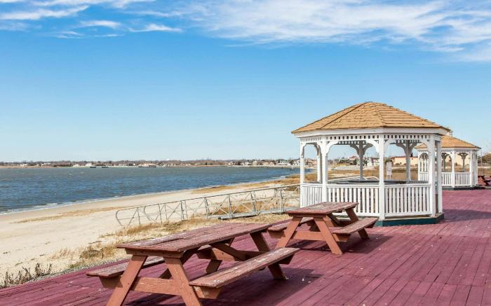 Holiday Inn Express And Suites Atlantic City W Pleasantville By IHG