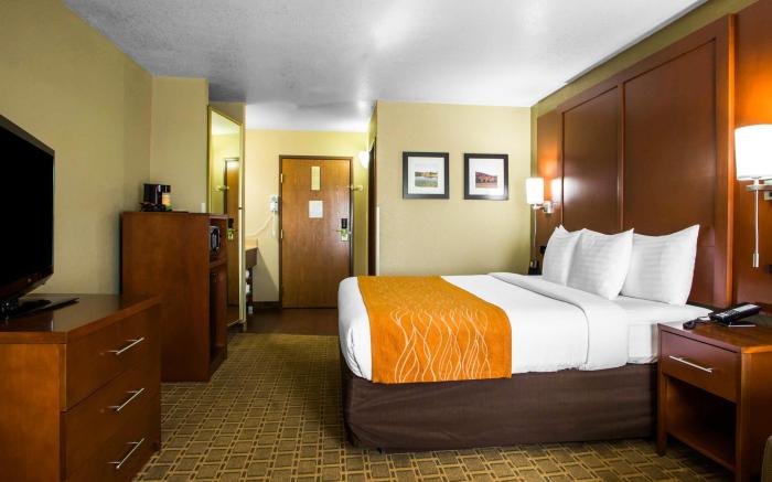 Comfort Inn & Suites Springfield I-44