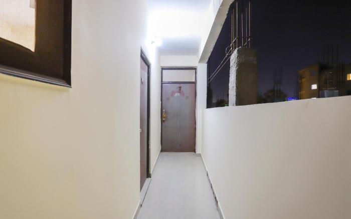 Hotel O Royal Residency