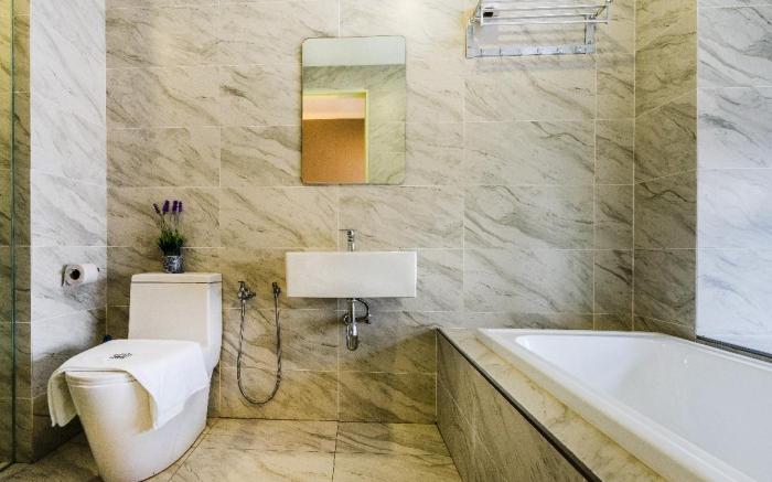 Imperio Residence with Private Bathtub by Lets Stay