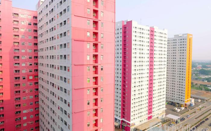 Simply Studio Apt @ Green Pramuka City By Travelio