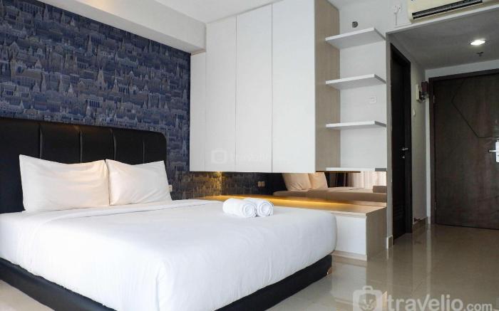 Studio Modern Tamansari The Hive by Travelio