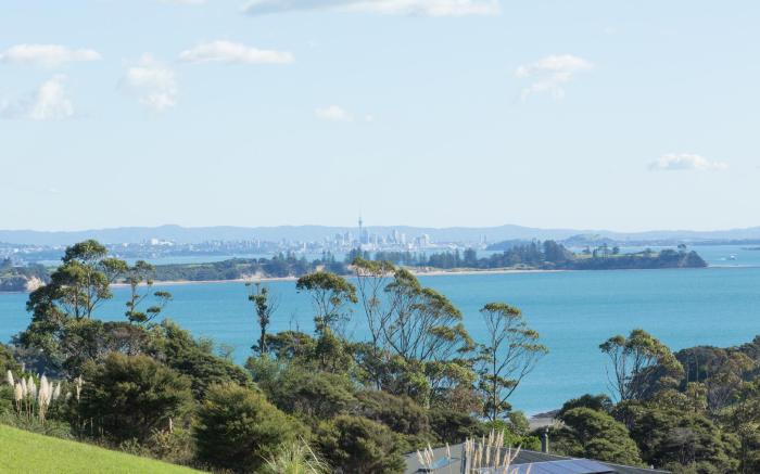 Cable Bay Views Luxury Accommodation