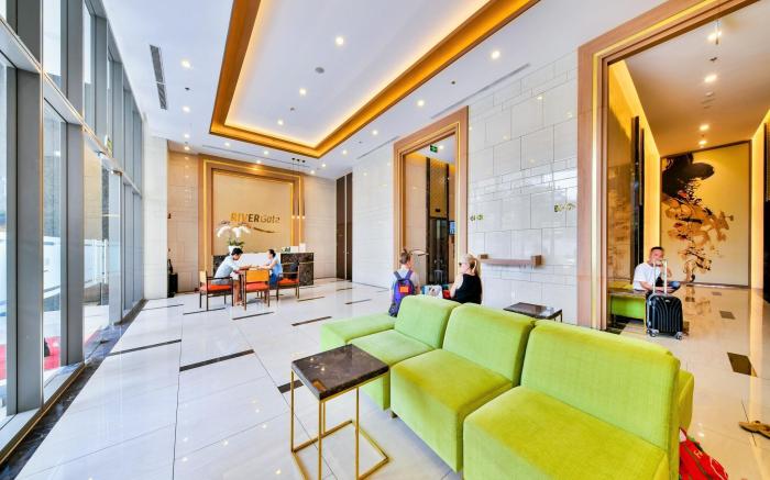 VIETNAM APARTS-FREE Pool,Gym&FewMins To EveryWhere