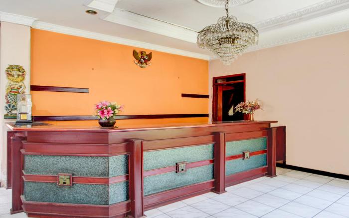 Hotel O Solo near Stasiun Solo Balapan formerly Hotel Trihadhi