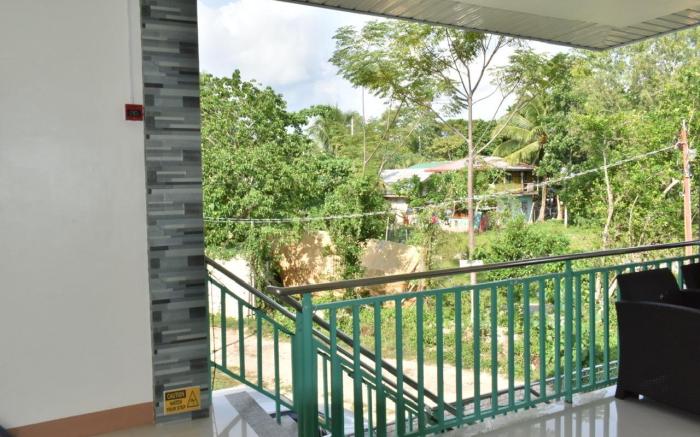 Charlina Rooms for Rent