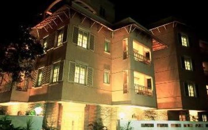 Tristar Service Apartments