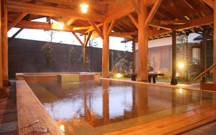 Hotel Royal Hill Fukuchiyama and Spa