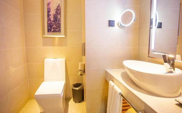 Lavande Hotels· Guiyang Exhibition Center Finance Town