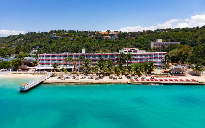 Grand Decameron Montego Beach, A Trademark All Inclusive