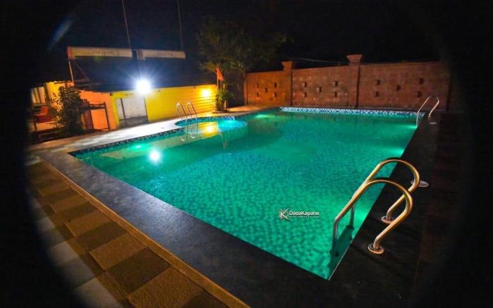 Hollywood Palace Resort