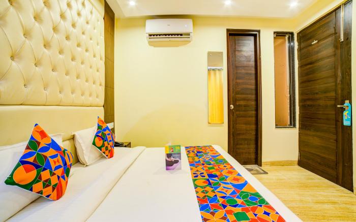 FabHotel Diamond