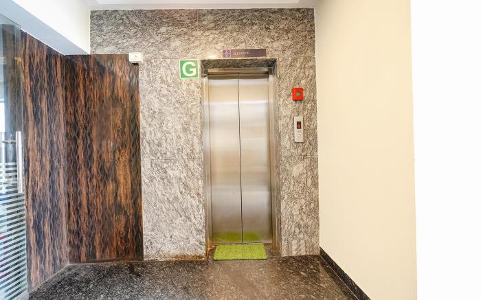 FabHotel Royal Wood Premier - Domlur