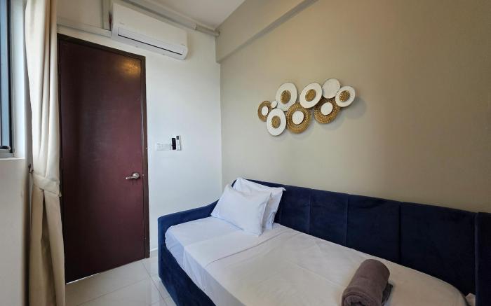 Seaview & Bathtub | The Aria Luxe Suite @Danga Bay