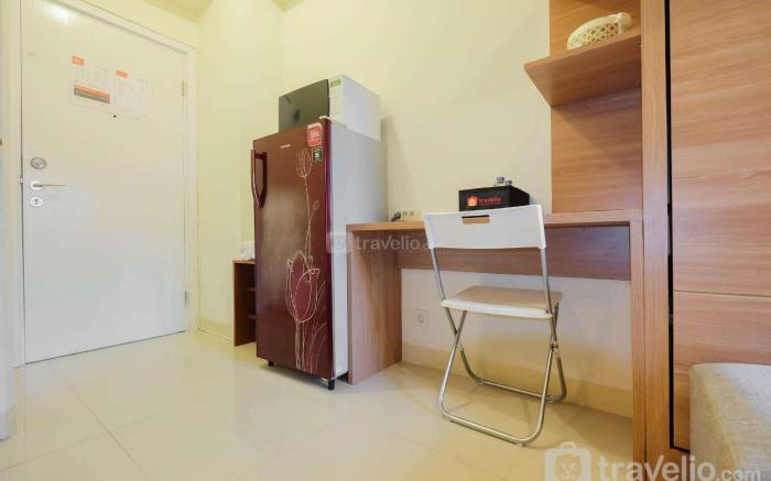 Modern Studio Apt 26th Green Pramuka by Travelio