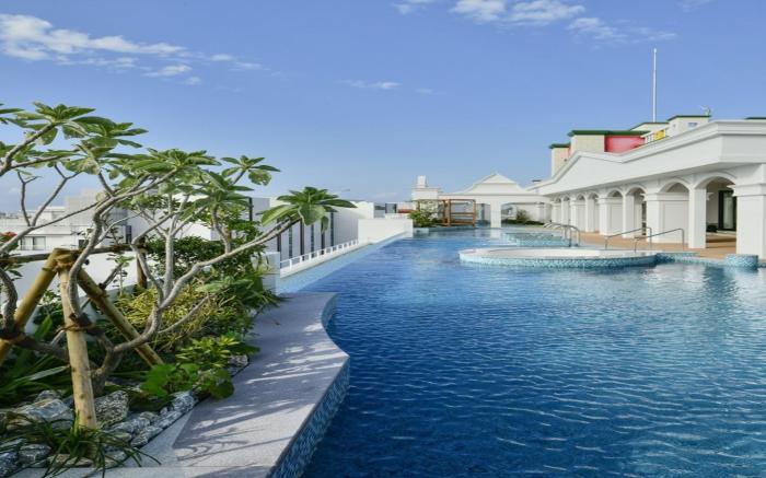 Lequ Okinawa Chatan Spa & Resort