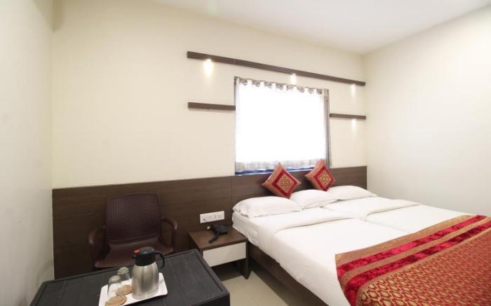 Girnar Hotel